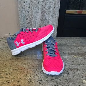 BRAND NEW 4Y Under Armour Shoes!